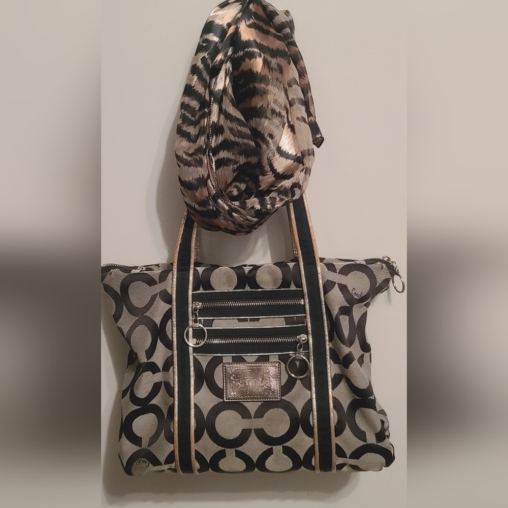 SOLD!!!    COACH Poppy Bag - Picture 6 of 12